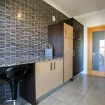 Apartamento 3-bedroom With Pool Gym & Jacuzzi *