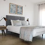 Apartment 3-bedroom With Pool Gym & Jacuzzi *