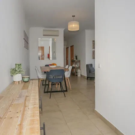 Apartment 3 Bedroom With Indoor Pool Lagos