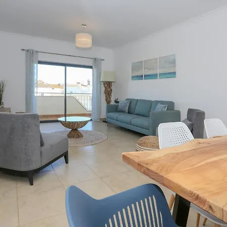 3 Bedroom With Indoor Pool * Lagos