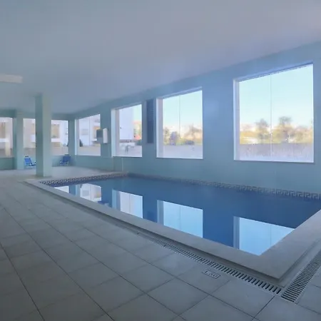 Apartment 3 Bedroom With Indoor Pool *