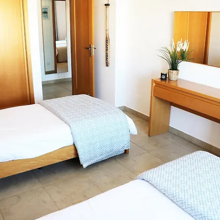 Apartment 3 Bedroom With Indoor Pool Lagos