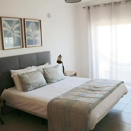 3-bedroom With Pool Gym & Jacuzzi Лагуш