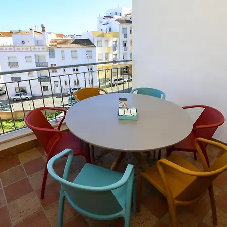 3-bedroom With Pool Gym & Jacuzzi * Lagos